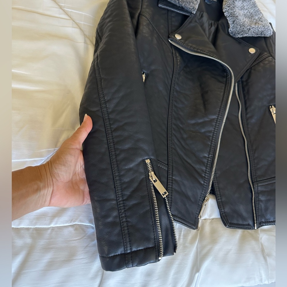 Never worn French Connection jacket - Picture 4 of 6